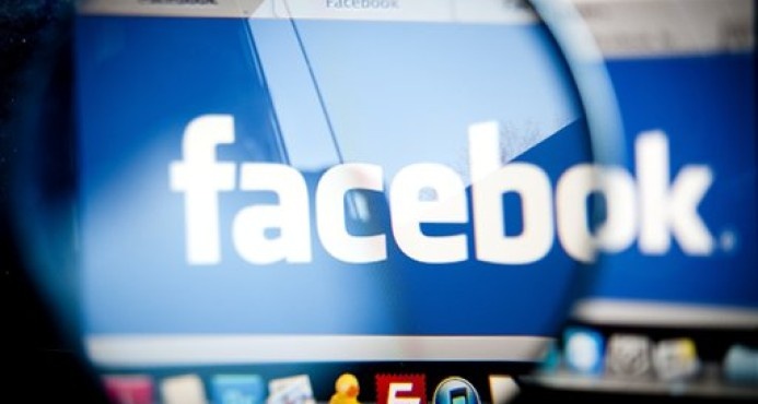 La CE da un ultimátum a Facebook, Twitter y Google por sus condiciones de uso