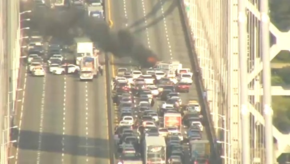 Incendio vehículo en puente GW puso en alerta seguridad NY y NJ
