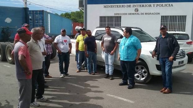 FENATRADO protesta por supuesto maltrato de aduanas en Dajabón