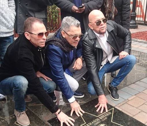 Hermanos Rosario develan estrella en el parque Celia Cruz de New Jersey