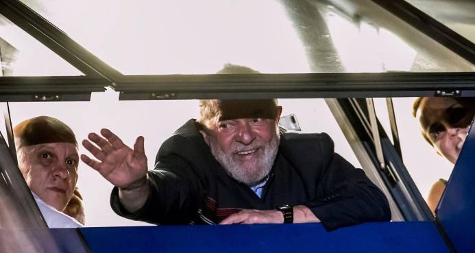 Lula es trasladado a Curitiba, donde cumplirá injusta condena