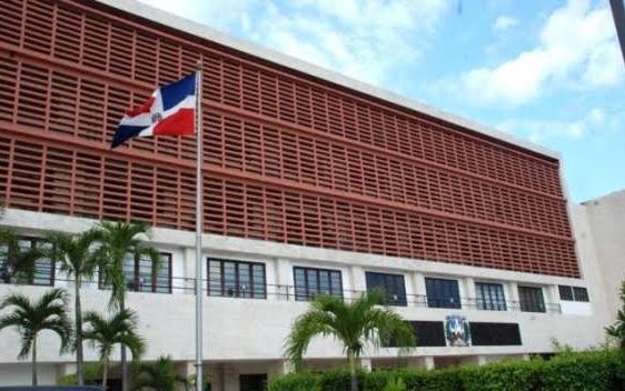 PRM varia posición y proyecto de Ley de Partidos pasa a una Comisión