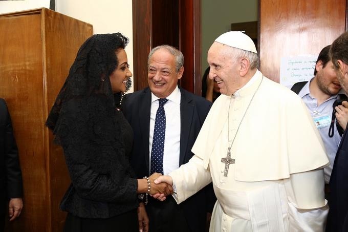 El Papa Francisco recibe a la Primera Dama, Cándida Montilla de Medina en el Vaticano