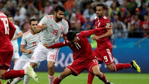 España domina a Irán; Dinamarca y Australia igualan a 1 gol..Juegos de mañana
