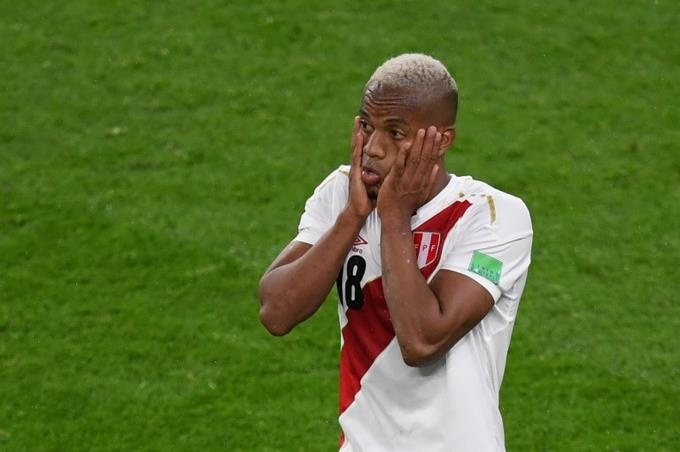 Francia elimina a Perú del Mundial al perder 1-0 ,  mientras Croacia vence a Argentina 3-0