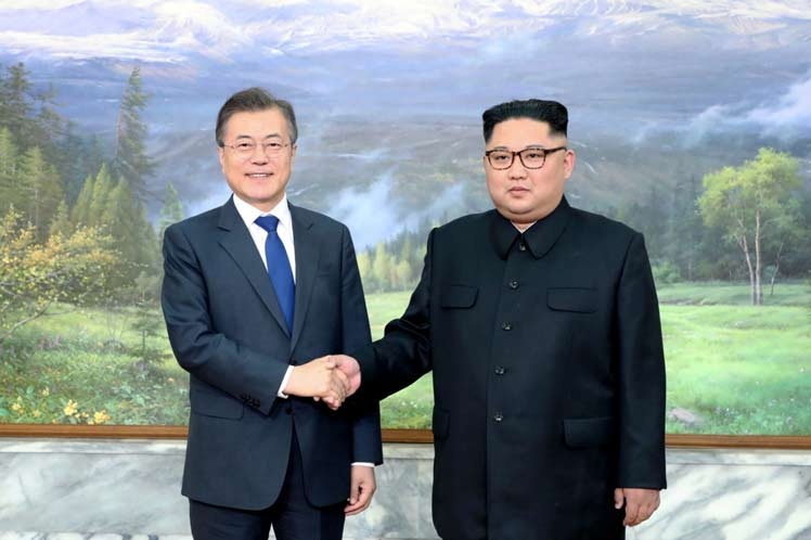Presidentes de las dos Coreas concluyen primera ronda de consultas