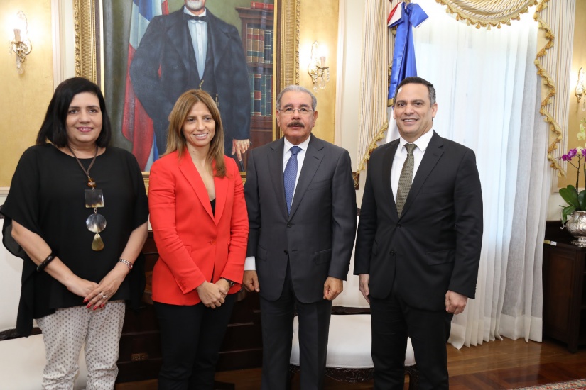 Danilo recibe visita cortesía presidenta Altice en el país. Empresa continuará apoyando República Digital 