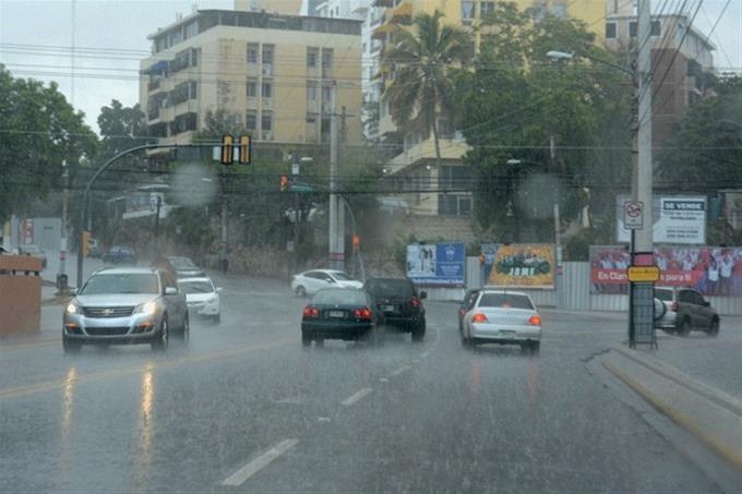 Onamet emite alerta por acercamiento de una onda tropical producirá lluvias en la tarde y la noche 