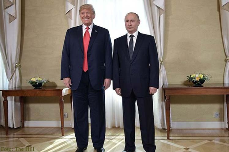 Kremlin confirma diálogo fuerte de Putin y Trump en Helsinki