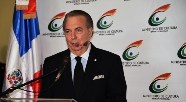Ministro de Cultura encabezará hoy apertura de Feria del Libro Dominicano en NY