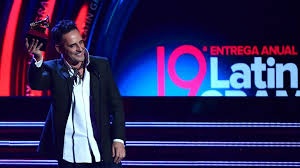 Jorge Drexler, arrasa en la gran noche  de los Premios Grammy Latinos