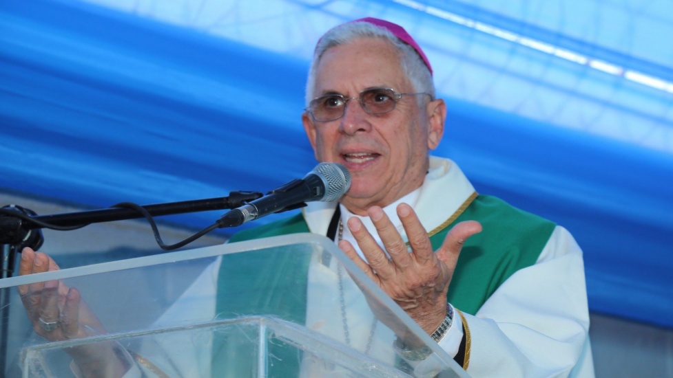 Obispo Grullón Estrella dice dominicanos no deben hacerse ilusión con promesa de los chinos