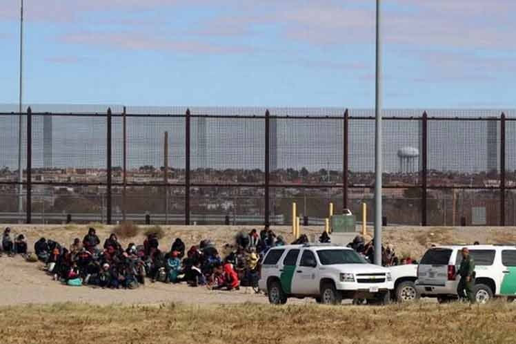 Confirman paso de migrantes desde Ciudad Juárez a Estados Unidos