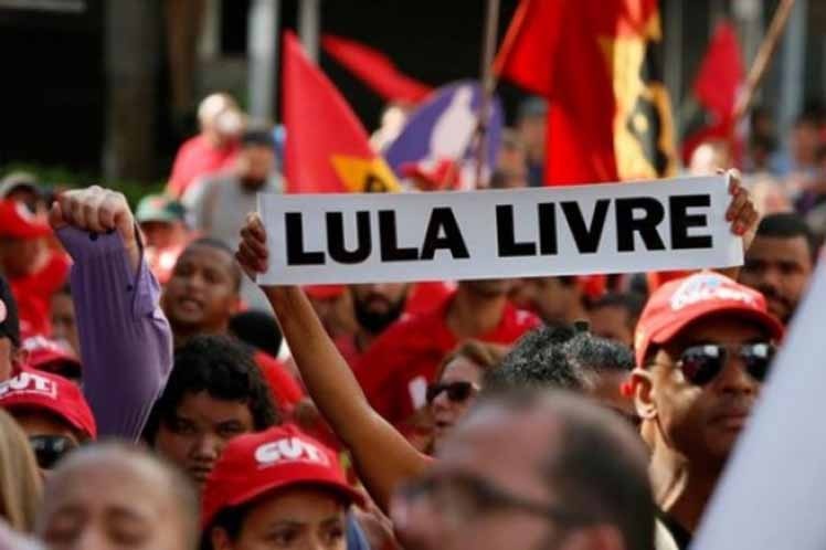 Llaman a tomar las calles de Brasil por la libertad de Lula