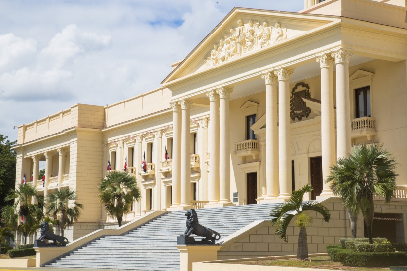 Danilo Medina declara de utilidad pública e interés social terrenos necesarios para construcción Línea 2 Teleférico de Santo Domingo