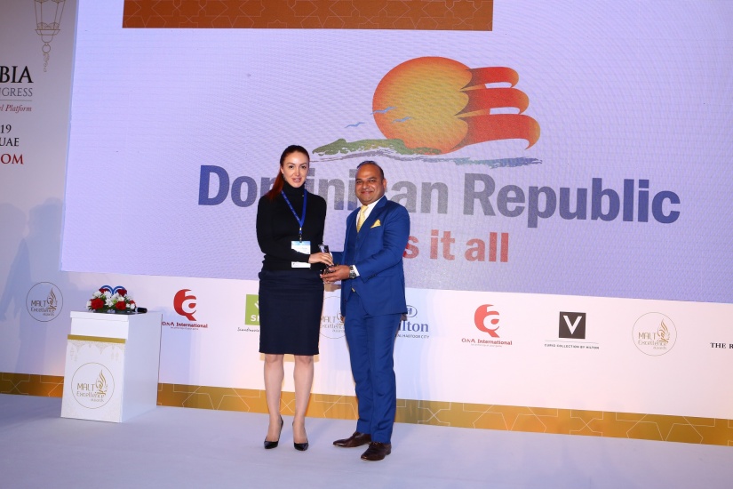 República Dominicana recibe premio de excelencia en MICE, Emiratos Arabes