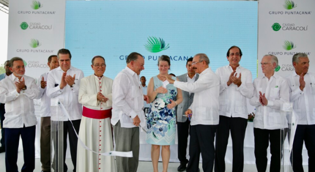 Presidente Danilo Medina asiste a presentación proyecto inmobiliario “Ciudad Caracolí”