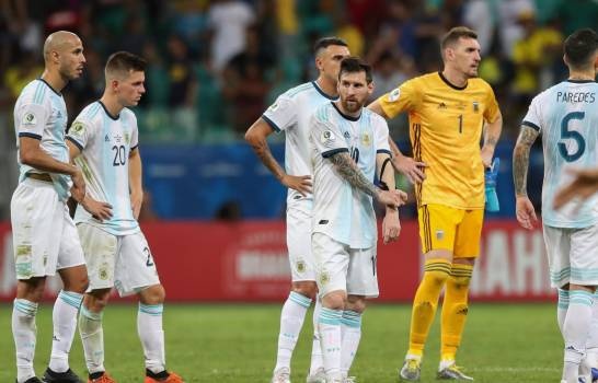 Argentina obligada a vencer Paraguay para seguir con vida en Copa América