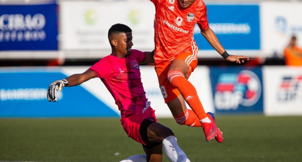 Cibao FC y O&M golean y ganan partidos en la jornada 11 de la LDF