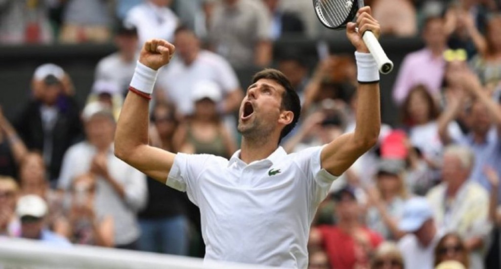 Resultado de imagen para DJOKOVIC SE QUEDO CON LA COPA VENCIENDO A FEDERER