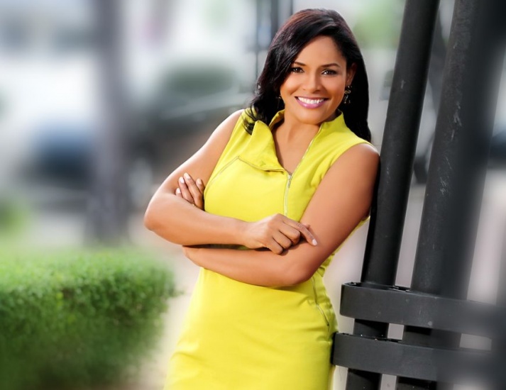 Diulka Pérez de presentadora de noticias a una diputación por Santo Domingo Norte