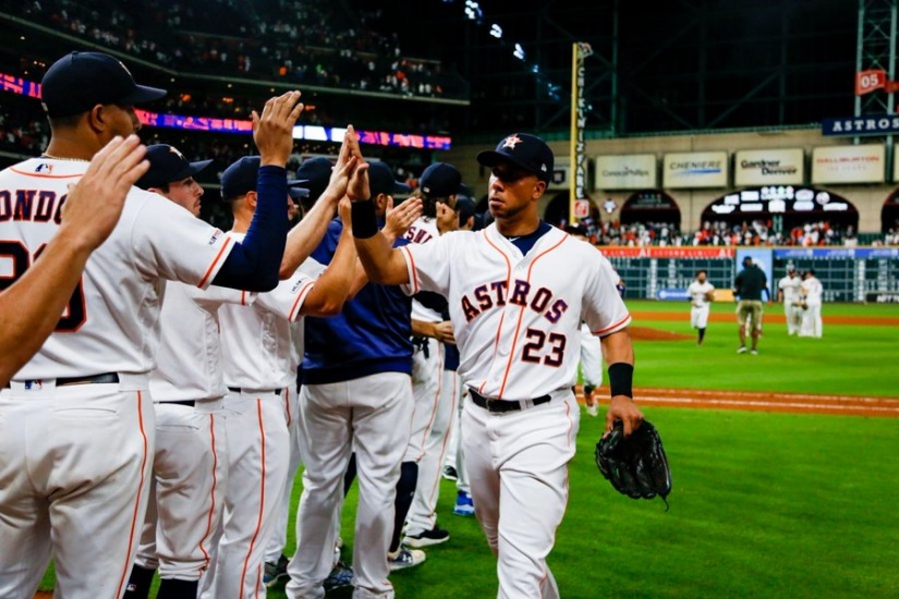 Astros de Houston vencen a Rays de Tampas y van contra Yankees 