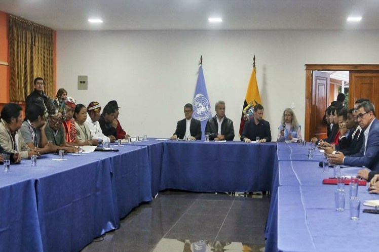 Gobierno e indígenas de Ecuador debaten sobre subsidio a combustibles