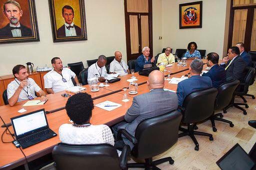 Comisión presidencial se reúne con campesinos de El Seibo y acuerdan trabajos
