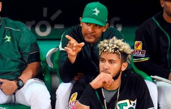 Fernando Tatis Jr reacciona molesto tras despido de su padre de las Estrellas