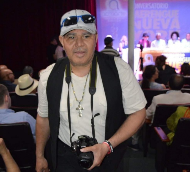 Muerte de reportero gráfico embestido por camión conmueve a comunicadores y periodistas en Nueva York