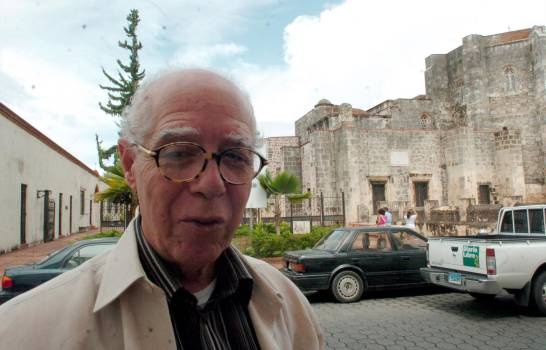 Arquitecto Eugenio Pérez Montás aclara su posición sobre Parque Mirador Sur