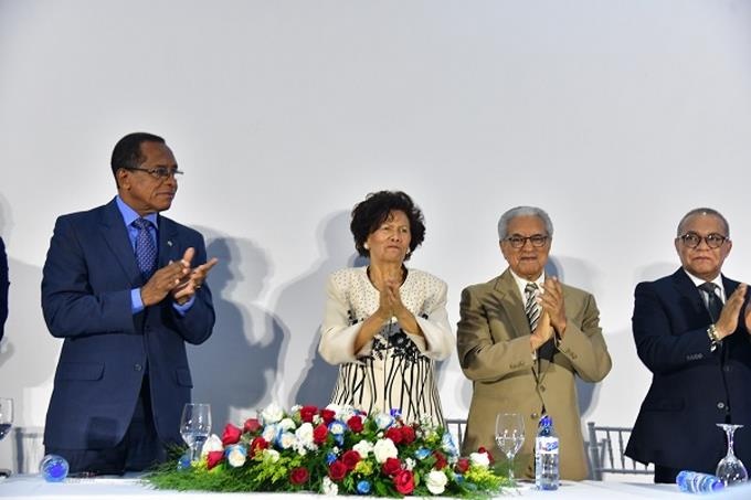 Zoila Martínez reconoce a Luis Gómez como Defensor del Pueblo 2019