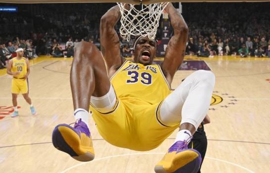 LeBron James lidera a los Lakers sobre los Cavaliers con 31 puntos