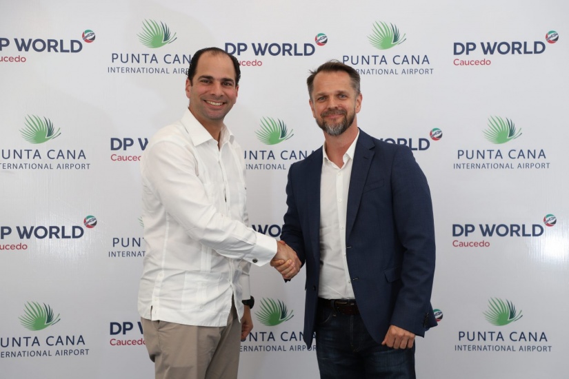 Aeropuerto Punta Cana y DP World Caucedo firman acuerdo para primer Parque Logístico