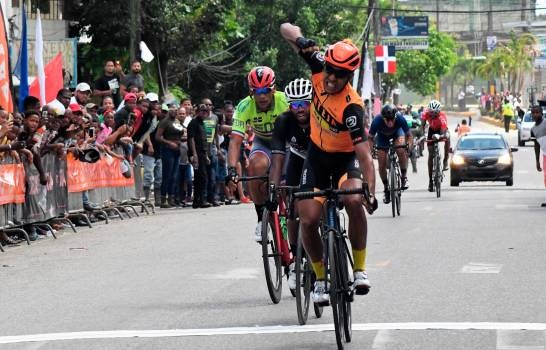 Joel García repite en el podio e Ismael Sánchez va tras definir liderato de la Vuelta