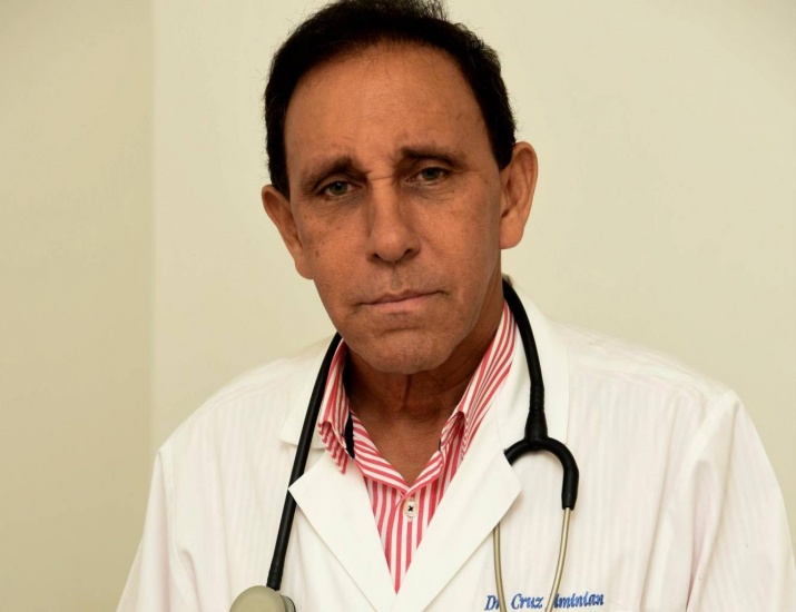  Doctor Cruz Jiminián dio positivo a prueba de coronavirus