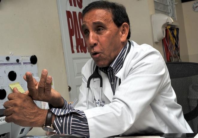 Doctor Cruz Jiminián ingresado en Plaza de la Salud , tiene dengue y le harán prueba de COVID-19
