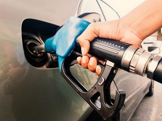 Precios de las gasolinas bajan hasta RD$6.00 por galón; GLP incrementa RD$0.40