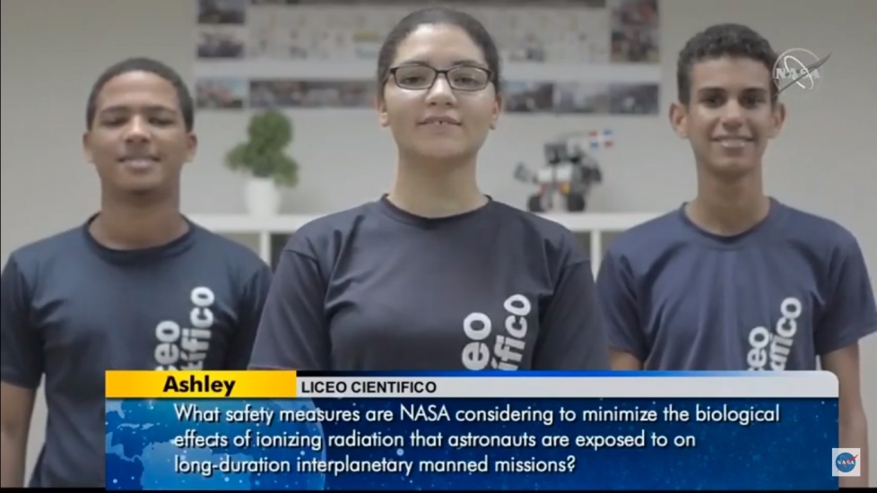Estudiantes dominicanos conversan con astronauta de la Estación Espacial de la NASA