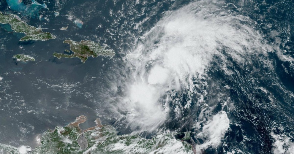 Dominicana declarada en estado de alerta ante paso de tormenta Isaac
