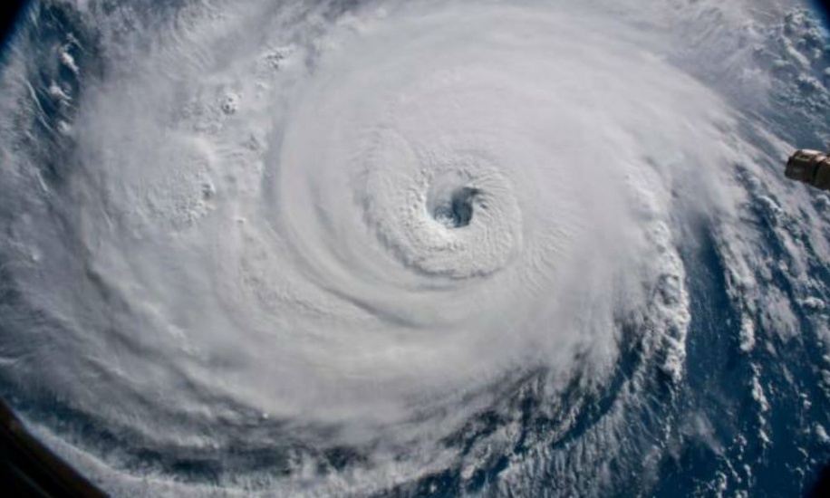Autoridades NY toman medidas ante llegada huracán y NJ decreta estado de emergencia; dominicanos en alerta
