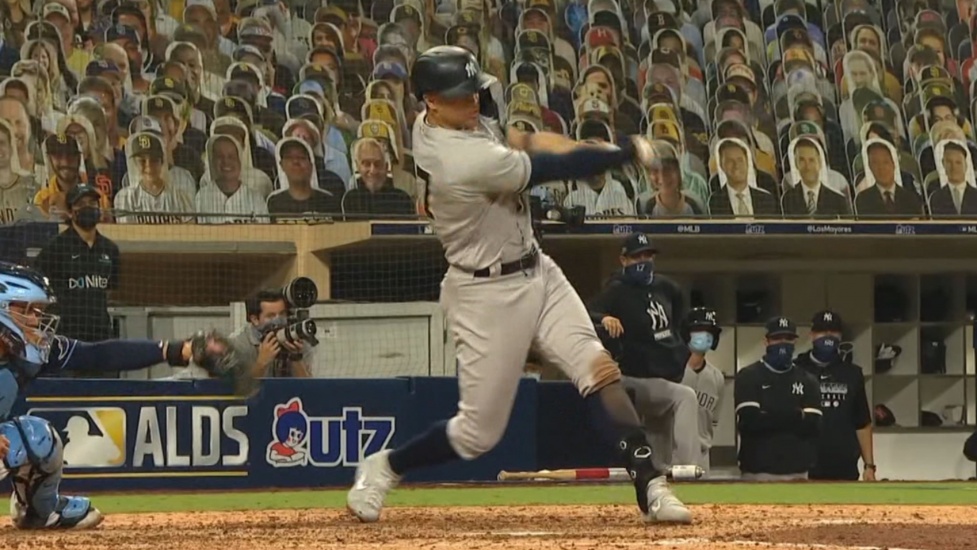 Bombarderos tronaron vs. Rays en Juego 1