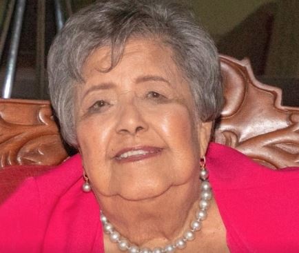Fallece Doña Ana Gloria Cruz de Estrella profesora ejemplar y madre de Manuel, Lissette y Alejandro Estrella Cruz