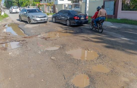 Siguen las protestas y demandas por asfalto de la carretera Duarte Vieja y el Km 14 de Autopista Duarte | La Nación Dominicana, Todo tu país, en un solo click...!
