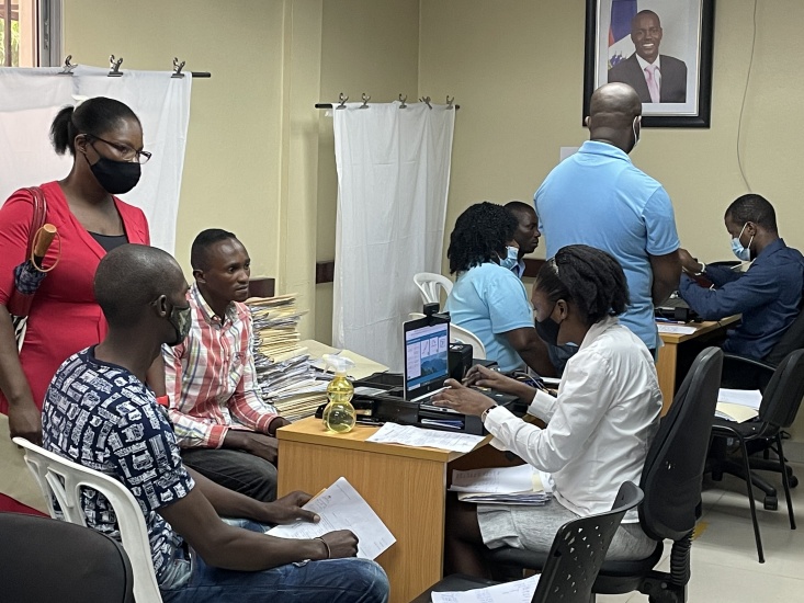Más de 53, 000 se han registrado en la Embajada de Haití y sus consulados para obtener la nueva cédula haitiana