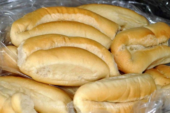 El precio del pan seguirá a cinco pesos la unidad