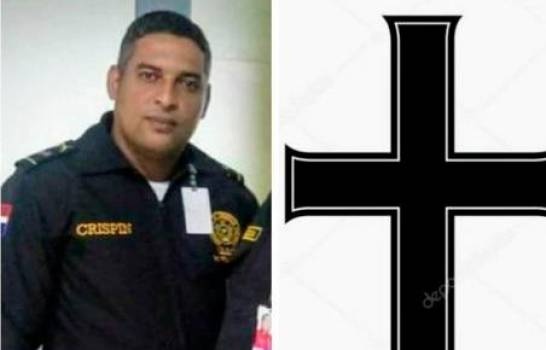Coronel de la Policía tirotea casa de exesposa, incendia vehículo y se suicida en San Cristóbal