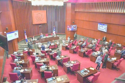 El PRM, FP y PRSC aprobaron en el Senado ley que limitaría libertad de expresión o Ley Mordaza