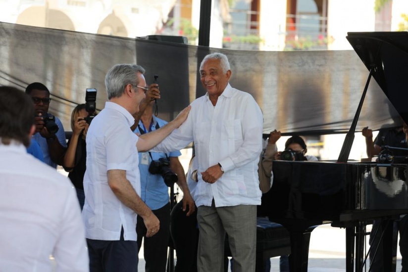Durante intensa agenda de actividades Abinader resalta valentía puertoplateños en lucha contra trujillismo