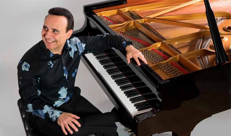 Michel Camilo el virtuoso pianista dominicano regresa al Teatro Nacional
